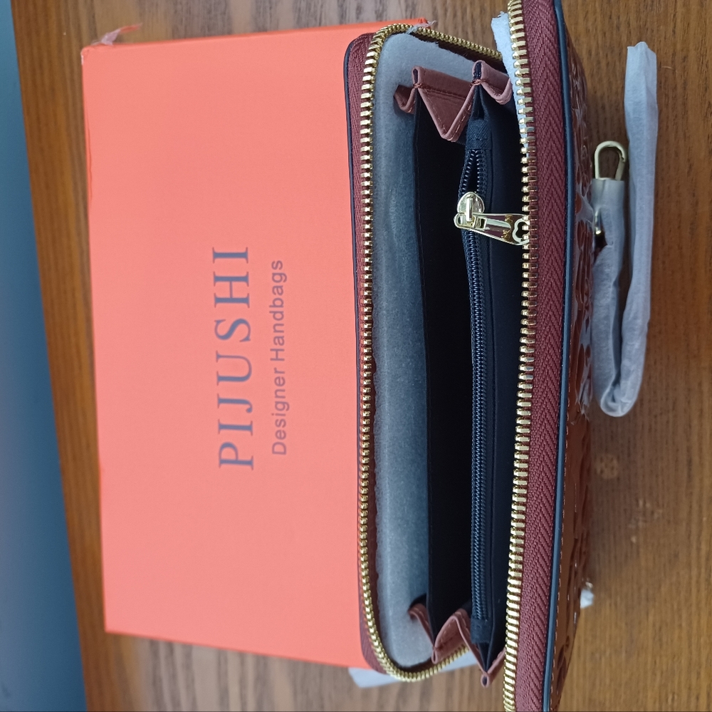 Wallet - Picture 5 of 5